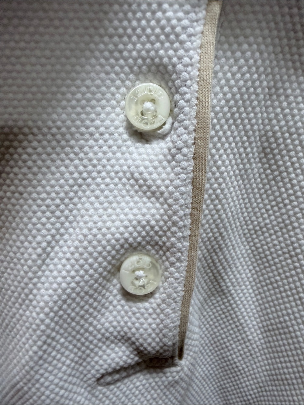 Vintage IZOD Classic Polo Shirt in Off-White with Beige Trim XL - Picture 5 of 8